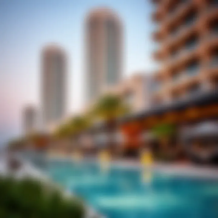 Vibrant Locale of JBR near Mövenpick Vibrant surroundings of Jumeirah Beach Residence near Mövenpick